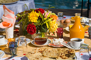 Petit déjeuner à la Kasbah Asmaa Petit déjeuner à la Kasbah Asmaa